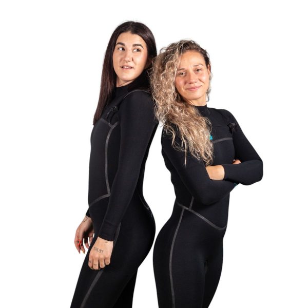 neopreno-largo-ocean-be-wave-mujer-amigas