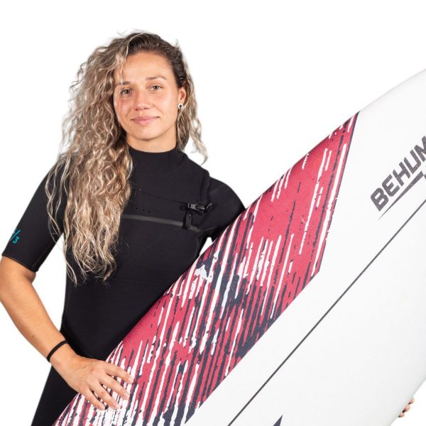 neopreno-corto-ocean-be-wave-mujer-con-tabla-surf-behumax